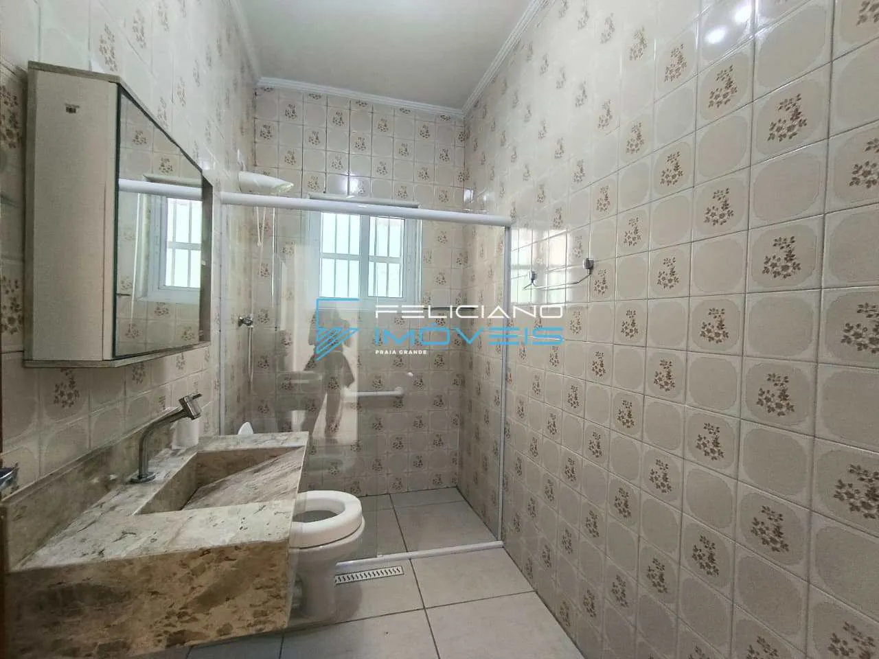 Imagem Casa com 2 quartos, Flórida, Praia Grande - R$ 650 mil, Cod: 7476