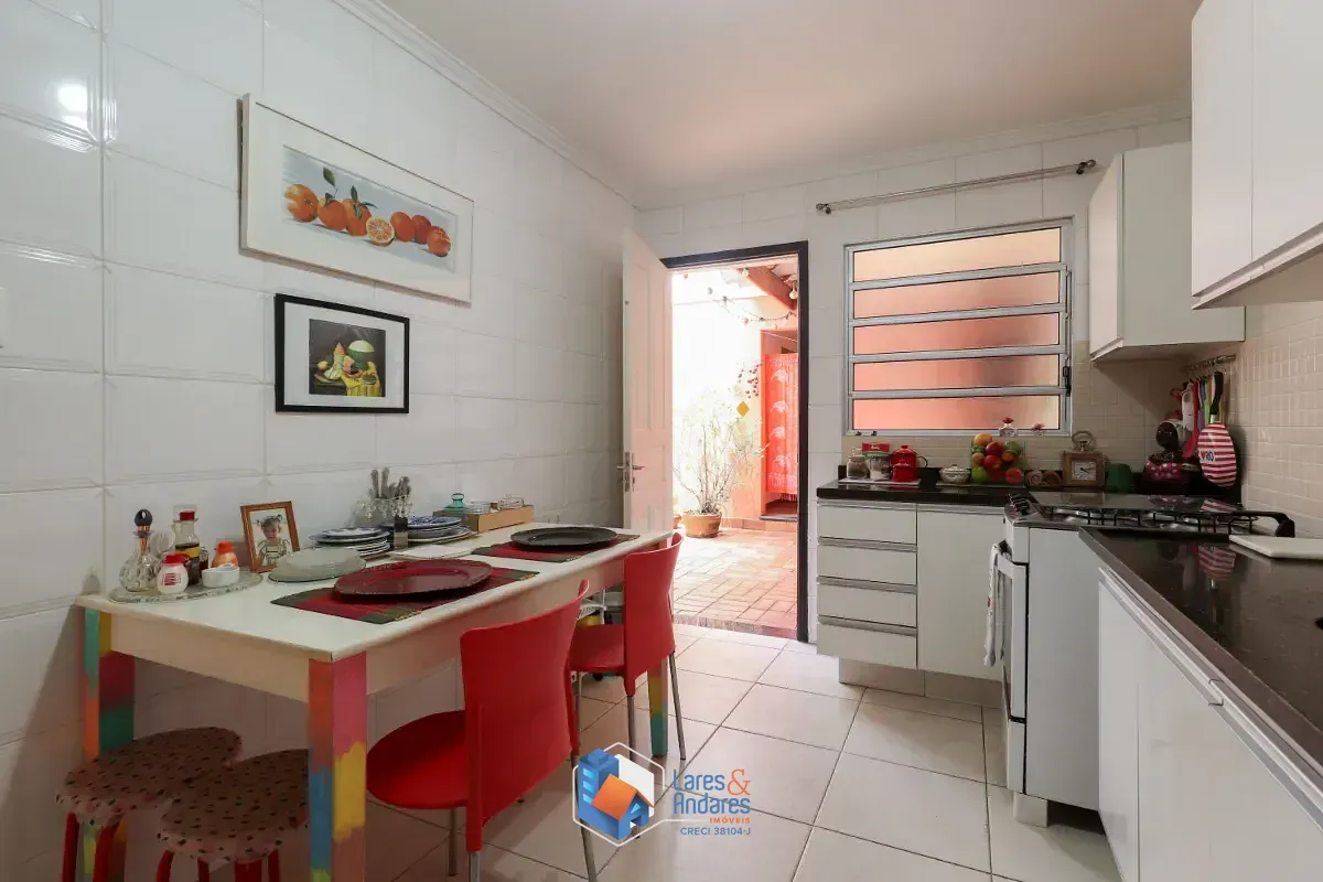 Imagem Casa para venda em Vila Cordeiro com 3 quartos, sendo 1 suíte, 164m²