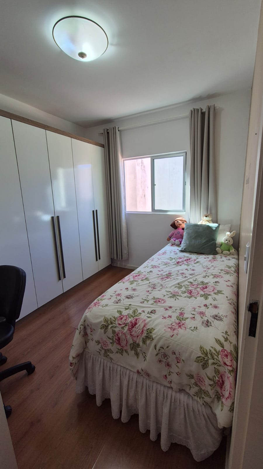 Imagem Sobrado com 3 Quartos à Venda, 177 metros em Cajuru - Curitiba