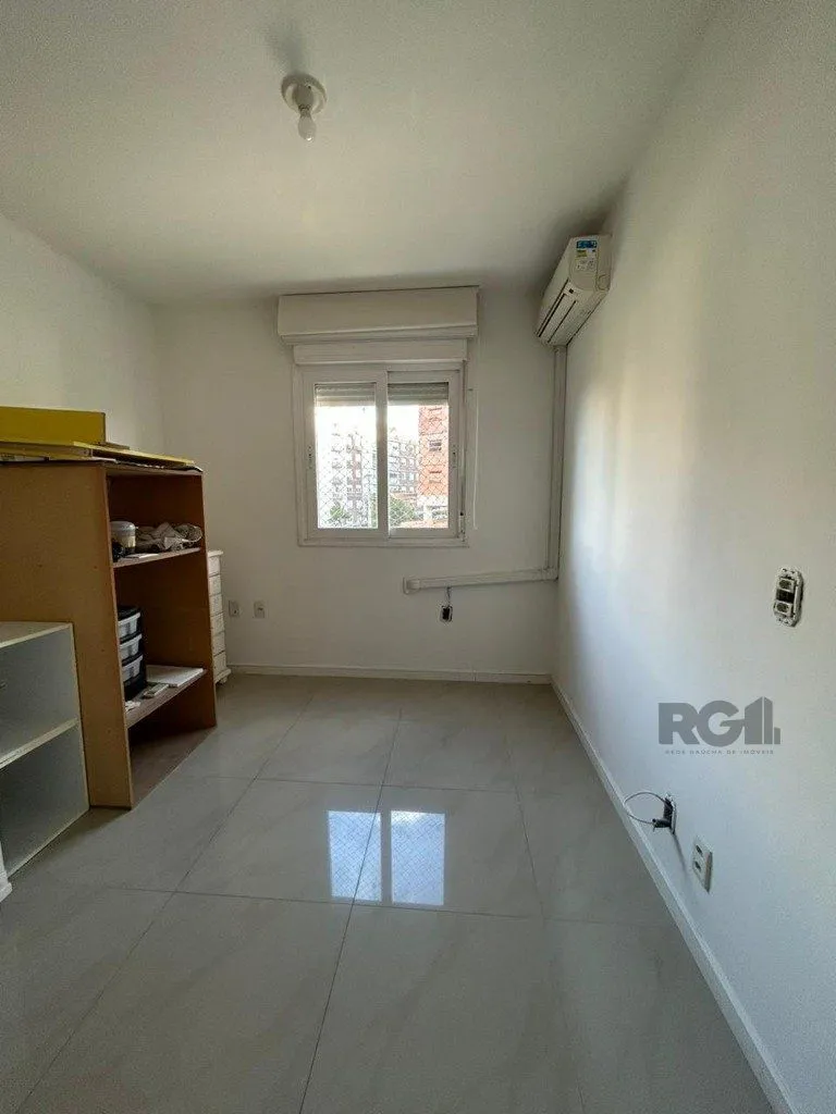 Imagem 3 quartos (1 suíte), churrasqueira, sacada e 1 vaga. Infra completa.