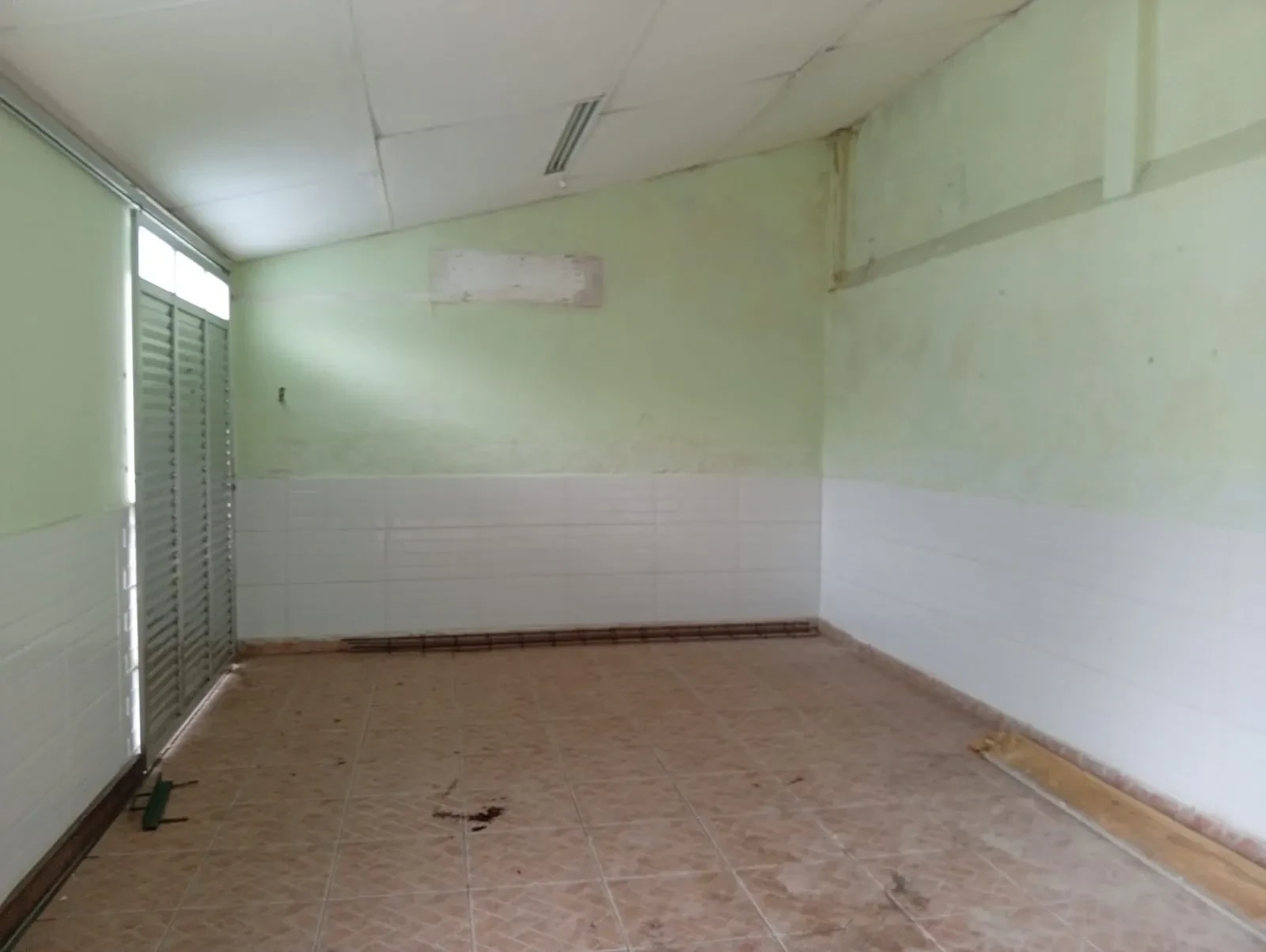 Imagem Imóvel Comercial para Alugar, 225 metros em Campo Grande - Santos