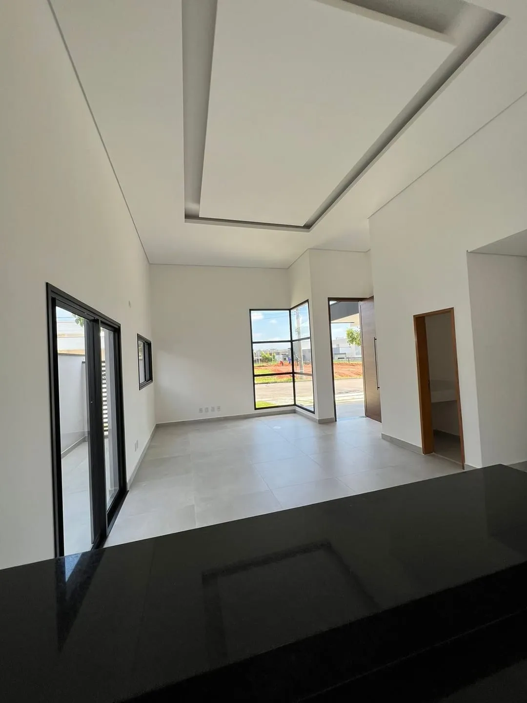 Imagem Casa à venda 3 Quartos, 1 Suite, 2 Vagas, 300M², Bairro do Grama, Caçapava - SP | Condomínio Terras do Vale