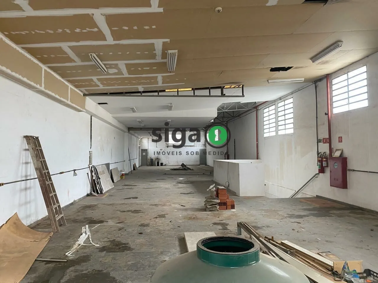 Imagem GALPÃO COMERCIAL PARA VENDA E LOCAÇÃO, 1.032 m² - CIDADE ADEMAR ZONEAMENTO ZEIS-I