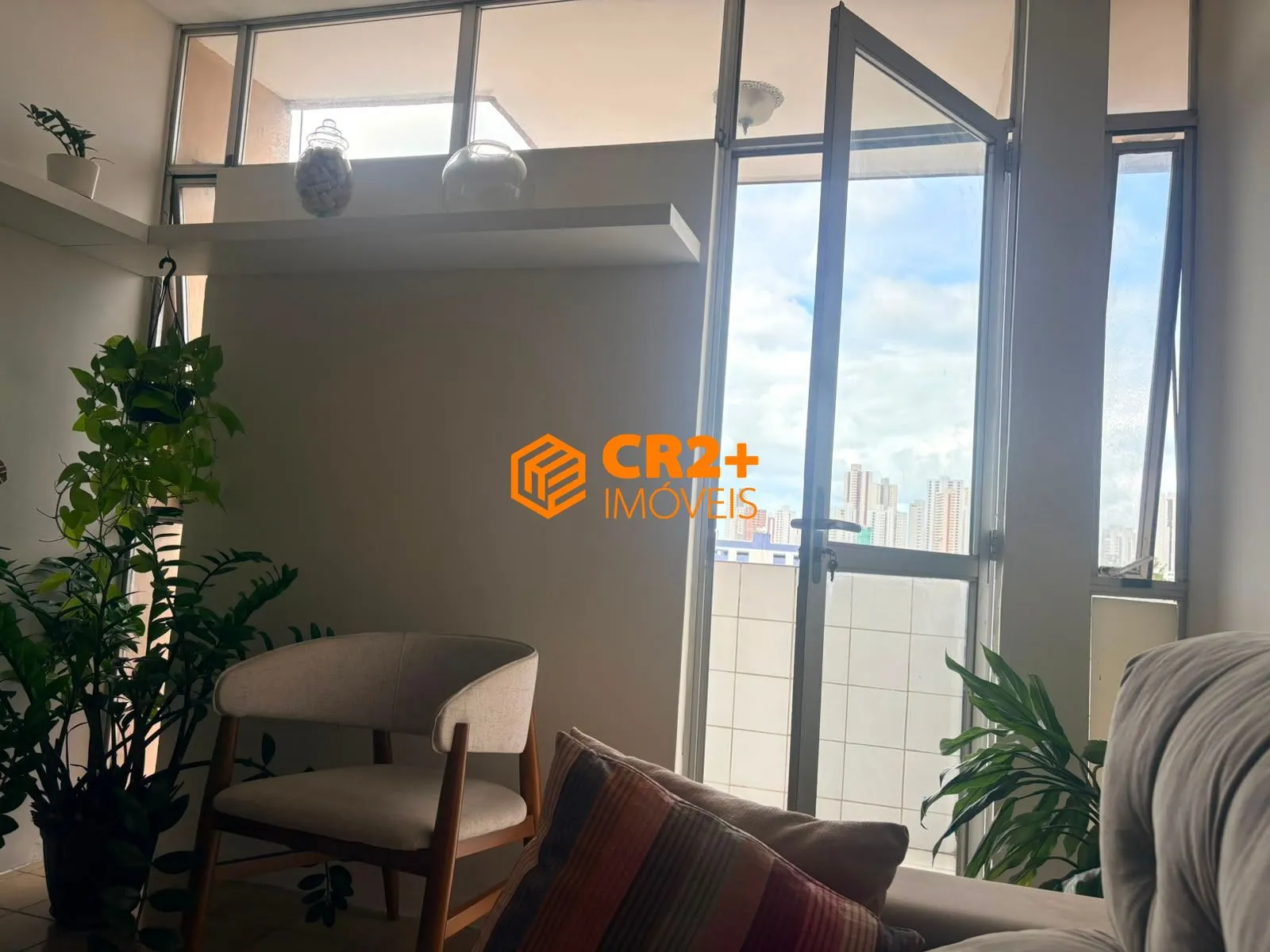 Imagem Vendo Apartamento com 77m² na Tamarineira