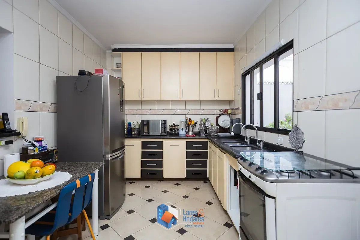 Imagem Casa para venda em Campo Belo com 3 quartos, sendo 1 suíte, 220m²