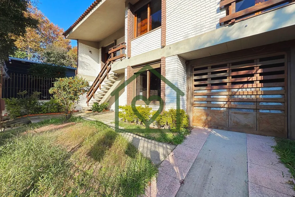 Imagem Apresentamos esta incrível casa desocupada, ideal tanto para fins residenciais quanto comerciais, s...
