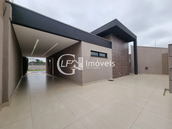 Imagem Impecável casa à venda em Campo Grande-MS, na Vila Jacy: 3 suítes, 2 salas, 4 banheiros, 5 vagas de garagem, 162,76 m² de área.