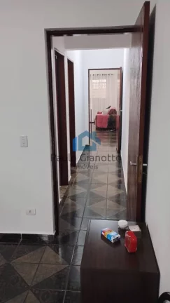 Imagem Sobrado à Venda na Granja Carolina em Cotia / SP