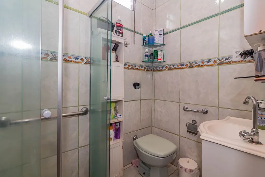 Imagem Casa de 3 dormitórios à venda Bairro Rubem Berta - Porto Alegre