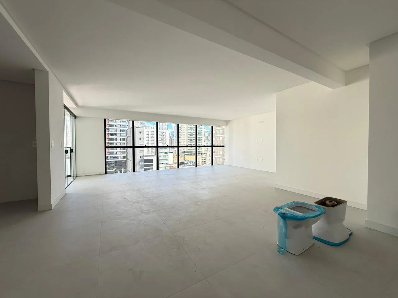 Imagem Apartamento à venda com 140m2 por R$ 2.350.000,00