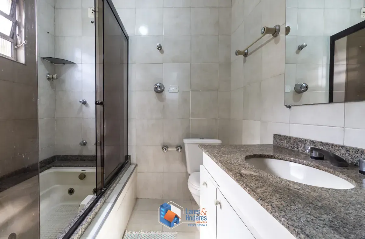 Imagem Sobrado para venda em Jardim Marisa com 3 quartos, sendo 1 suíte, 174m²