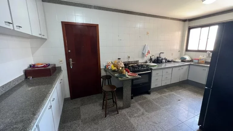 Imagem APARTAMENTO A VENDA COM 4 QUARTOS E 3 SUÍTE NA AVENIDA BEIRA MAR NA PRAIA DO MORRO GUARAPARI-ES