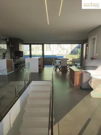 Imagem CASA RESIDENCIAL em São José - SC, Forquilhas