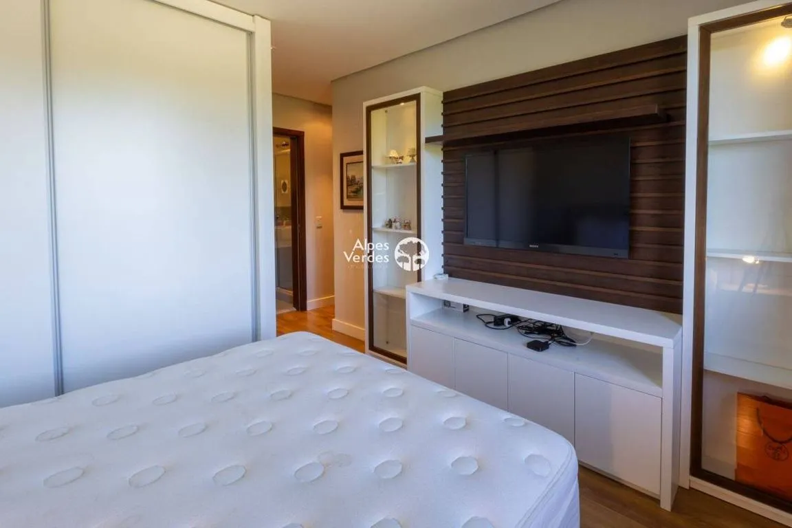 Imagem Vende-se Apartamento em Gramado, Parque das Orquídeas, com 2 quartos