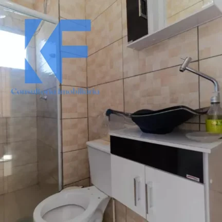 Imagem Apartamento confortável com 51m² no 4° andar, sendo 2 dormitórios, sala, cozinha, banheiro social, área de serviços, vaga de garagem coberta.