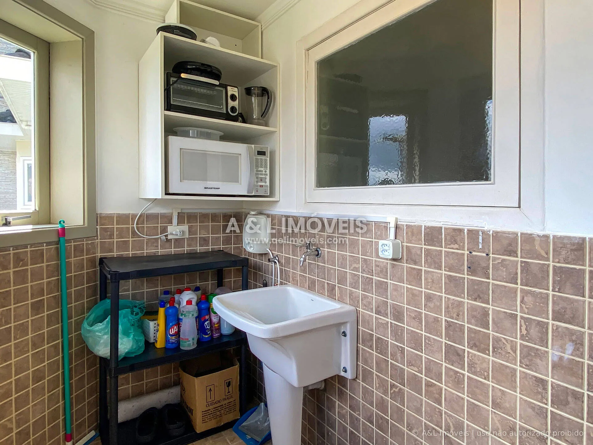 Imagem Duplex à venda em Campos do Jordão com 2 suítes e lareira