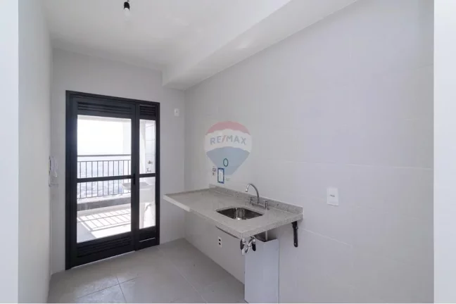 Imagem Apartamento NOVO, 2 suítes, 200 metros do Metro