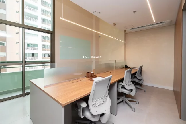 Imagem Conjunto Comercial de Luxo no Brooklin: 6 Vagas de Garagem e 210m² de Área em SP