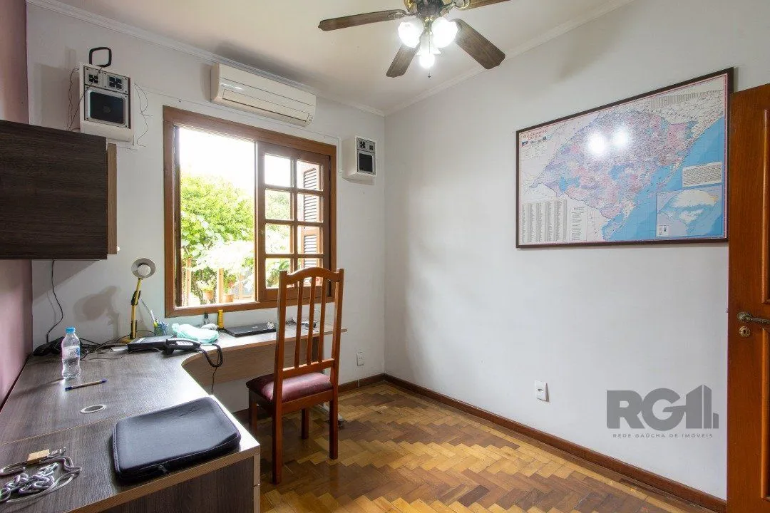 Imagem Casa para Venda - 440m², 3 dormitórios, sendo 1 suites, 2 vagas - Santa Tereza