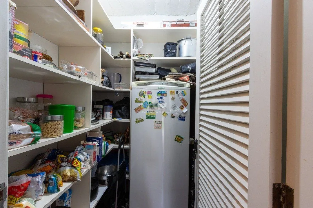 Imagem Casa para Venda - 300m², 4 dormitórios, sendo 2 suites, 4 vagas - Vila Assunção