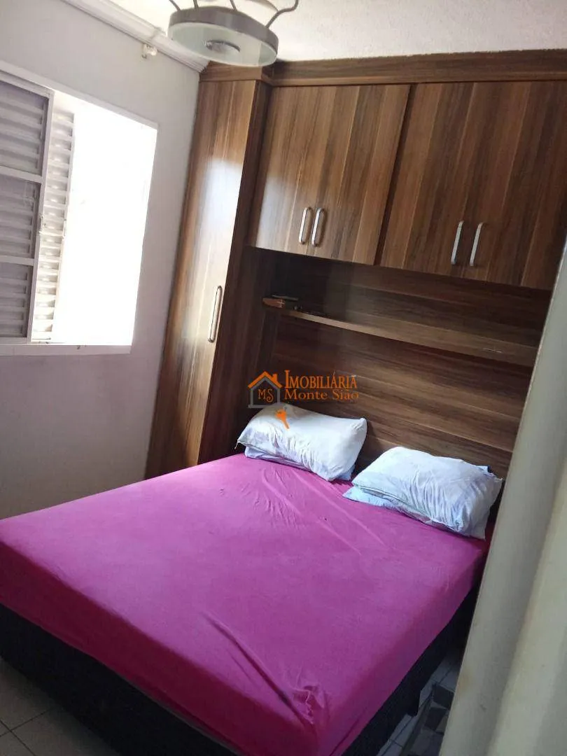 Imagem Apartamento com 2 dormitórios à venda, 70 m² por R$ 235.000,00 - Vila Carmela I - Guarulhos/SP