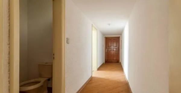 Imagem Apartamento no Petrópolis de 3 dormitórios e 2 vagas DESOCUPADO