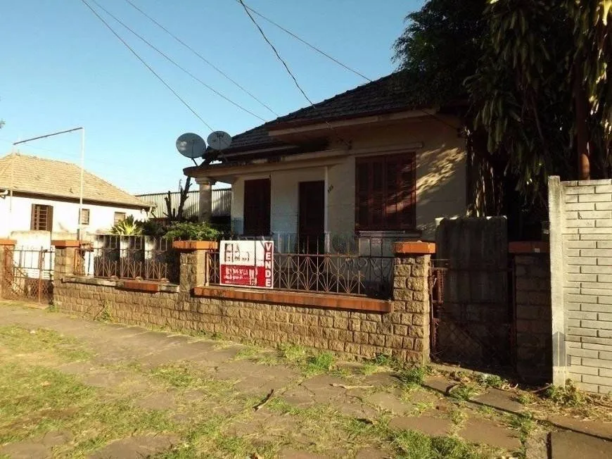 Imagem Amplo terreno com 483,22m² no bairro São Geraldo.