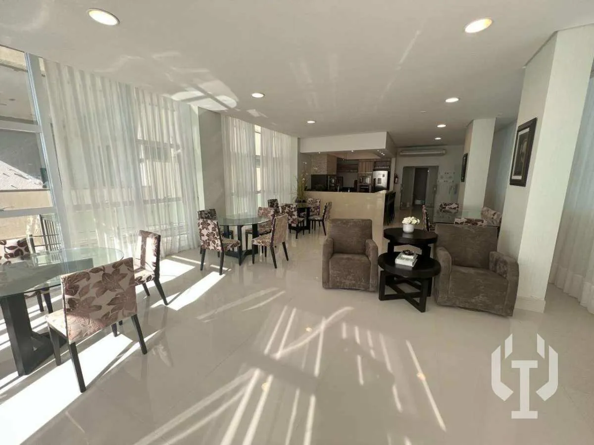 Imagem Apartamento à venda, no PALAZZO DEL MARE em Itapema, Meia Praia, com 4 quartos, 240m2