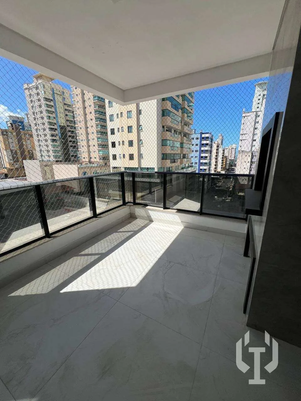 Foto do imóvel Apartamento para alugar em Itapema, com 3 quartos, 120m2