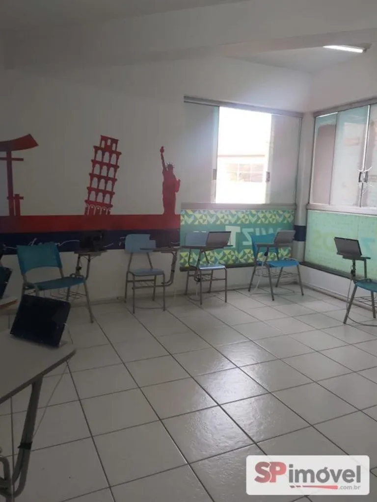 Imagem Locação de Prédio Comercial na Santa Terezinha, Santo André-SP: 2 Banheiros e 360,00 m² de Área.