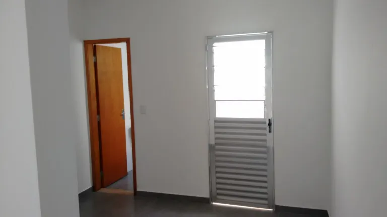 Imagem Casa com 1 Quarto para Alugar, 30 m² em Vila Mangalot - São Paulo