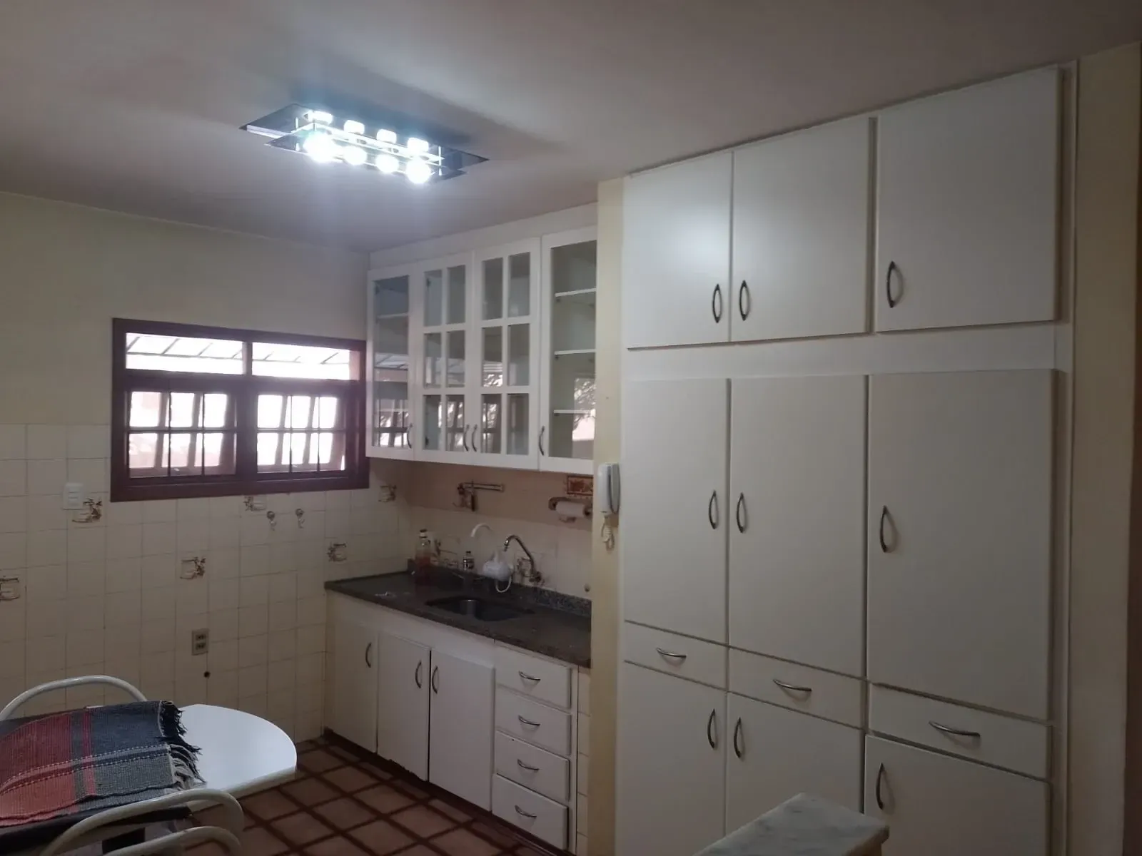 Imagem Casa com 2 Quartos à Venda, 2 m² em Santo Antônio - Jundiaí