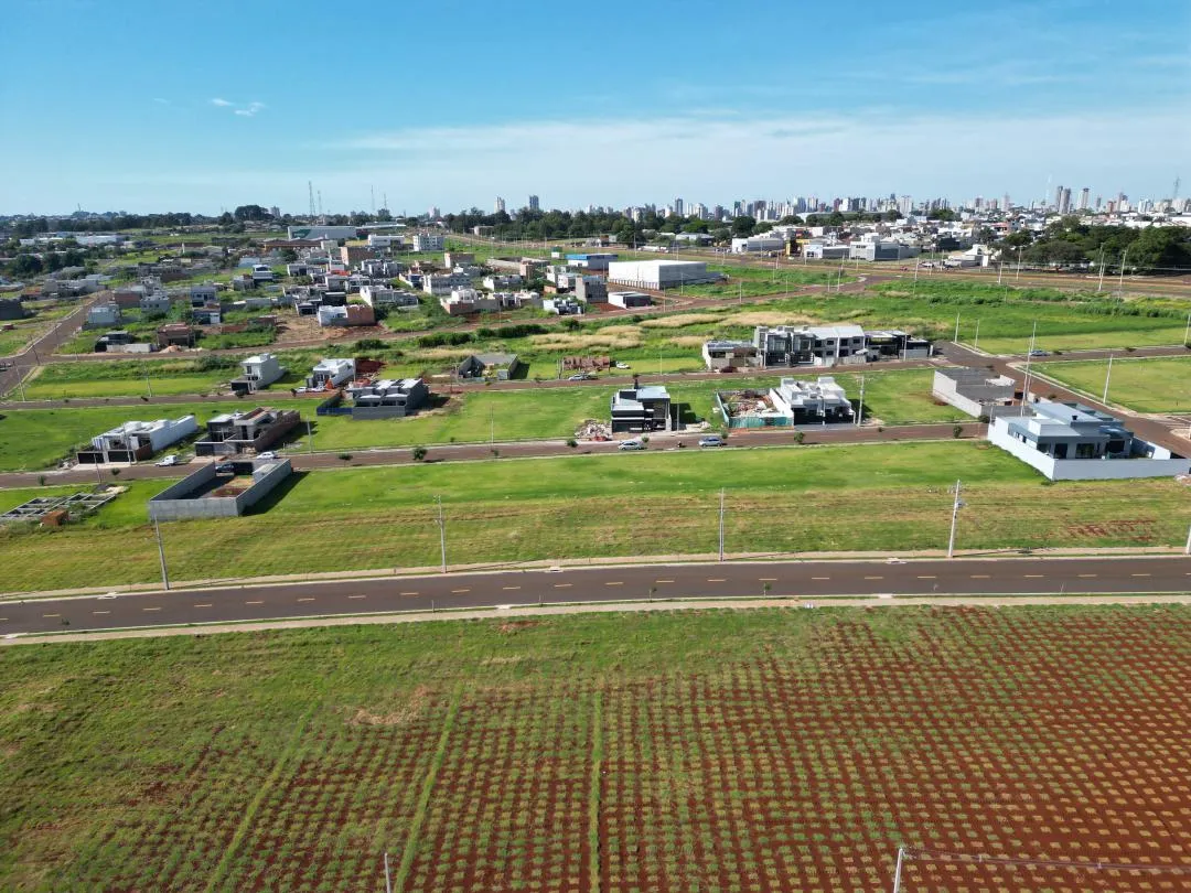 Imagem Terreno em Cascavel com infraestrutura completa - Oportunidade de investimento! Bairro Brazmadeira - Cascavel
