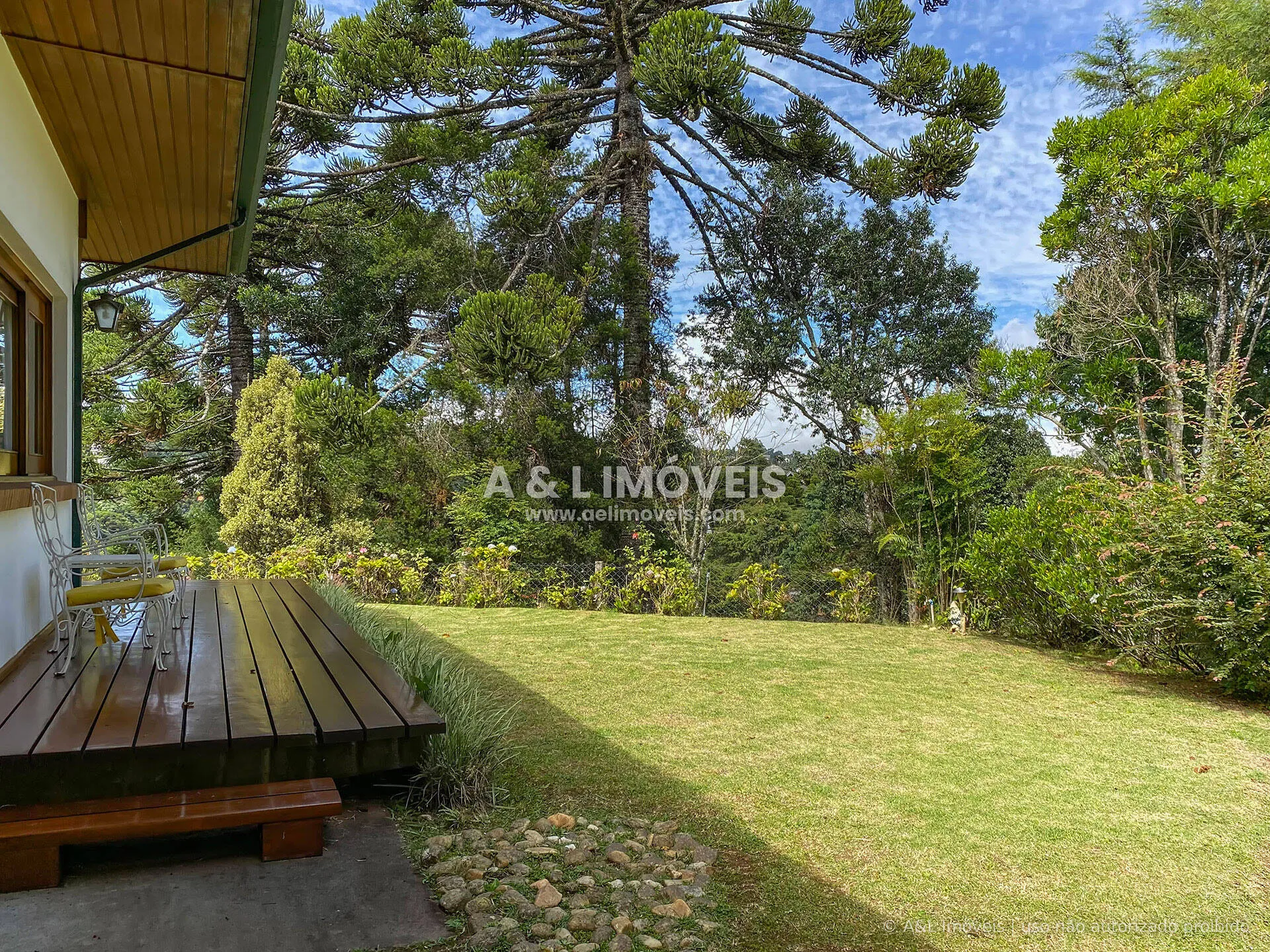 Imagem Casa em Campos do Jordão | 3.200 m², Caseiro e Pronta para Uso