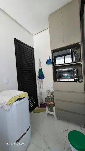 Imagem Casa a venda com piscina no bairro Jardim Florença em Poços de Caldas - MG