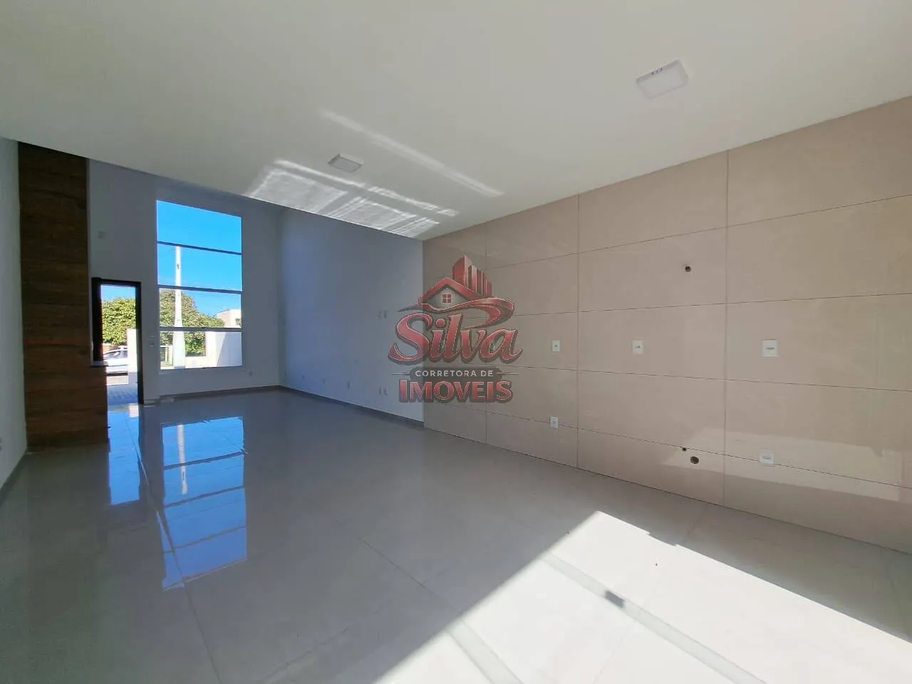 Imagem Casa alto padrão com suíte no Centro de Imbé