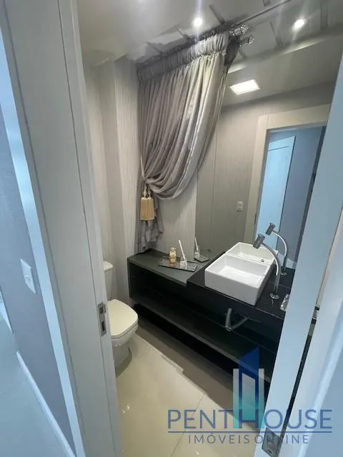 Imagem Apartamento Zona Central para Venda em Balneário Camboriú, CENTRO, 3 dormitórios, 3 suítes, 4 banheiros, 3 vagas