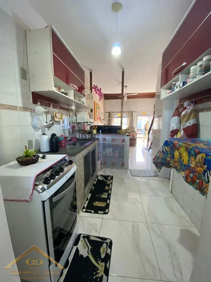 Imagem Casa em Condomínio para Venda em Cabo Frio / RJ no bairro Palmeiras