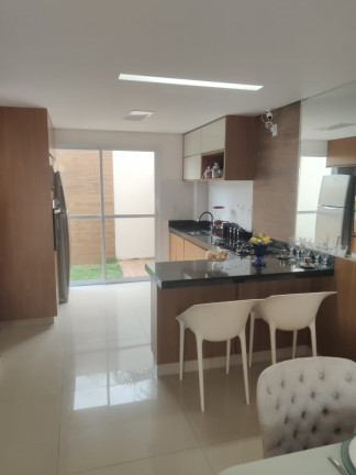 Sobrado com 3 Quartos à Venda, 107 m² em Jardim Maria Inês - Aparecida de Goiânia