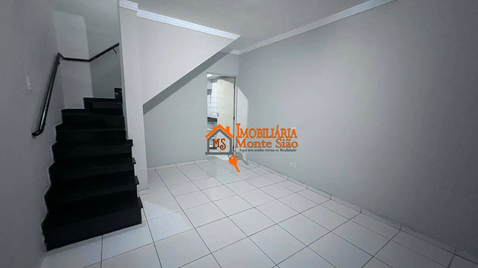Foto do imóvel Sobrado com 2 dormitórios à venda, 88 m² por R$ 426.000,00 - Cidade Serodio - Guarulhos/SP