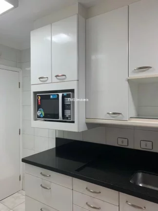 Imagem Apartamento para locação no Itaim Bibi com 3 quartos sendo 1 suíte, 2 banheiros.