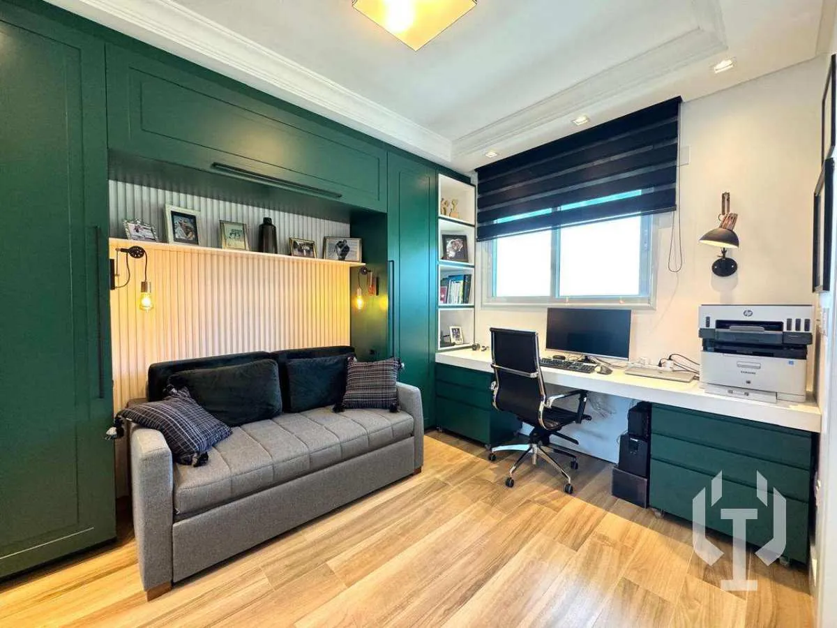 Imagem Apartamento Frente Mar Finamente Mobiliado e Decorado, com 4 Suítes, em Itapema.