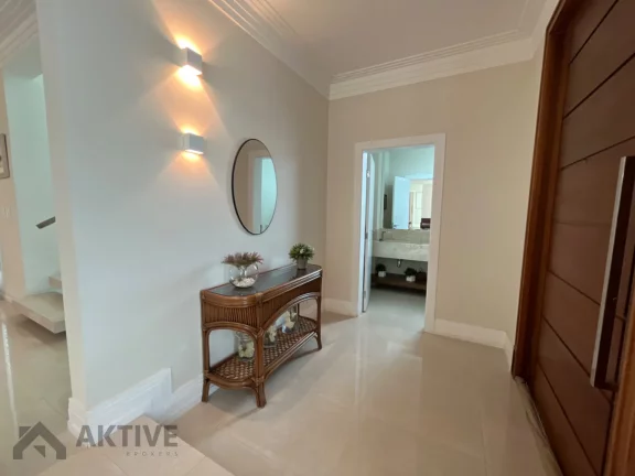 Imagem Casa de Condomínio em Centro de Apoio I (Alphaville) - Santana de Parnaíba