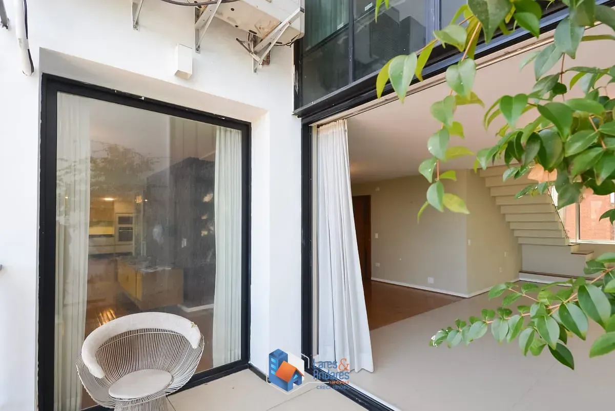 Imagem Duplex para venda em Higienópolis com 3 quartos, sendo 3 suítes, 285m²