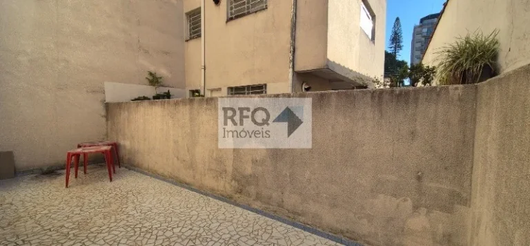 Imagem Apartamento no térreo para locação no Jardim da Glória: 2 quartos, 1 sala, 1 banheiro, 1 vaga de garagem, 100m². Venha conferir!