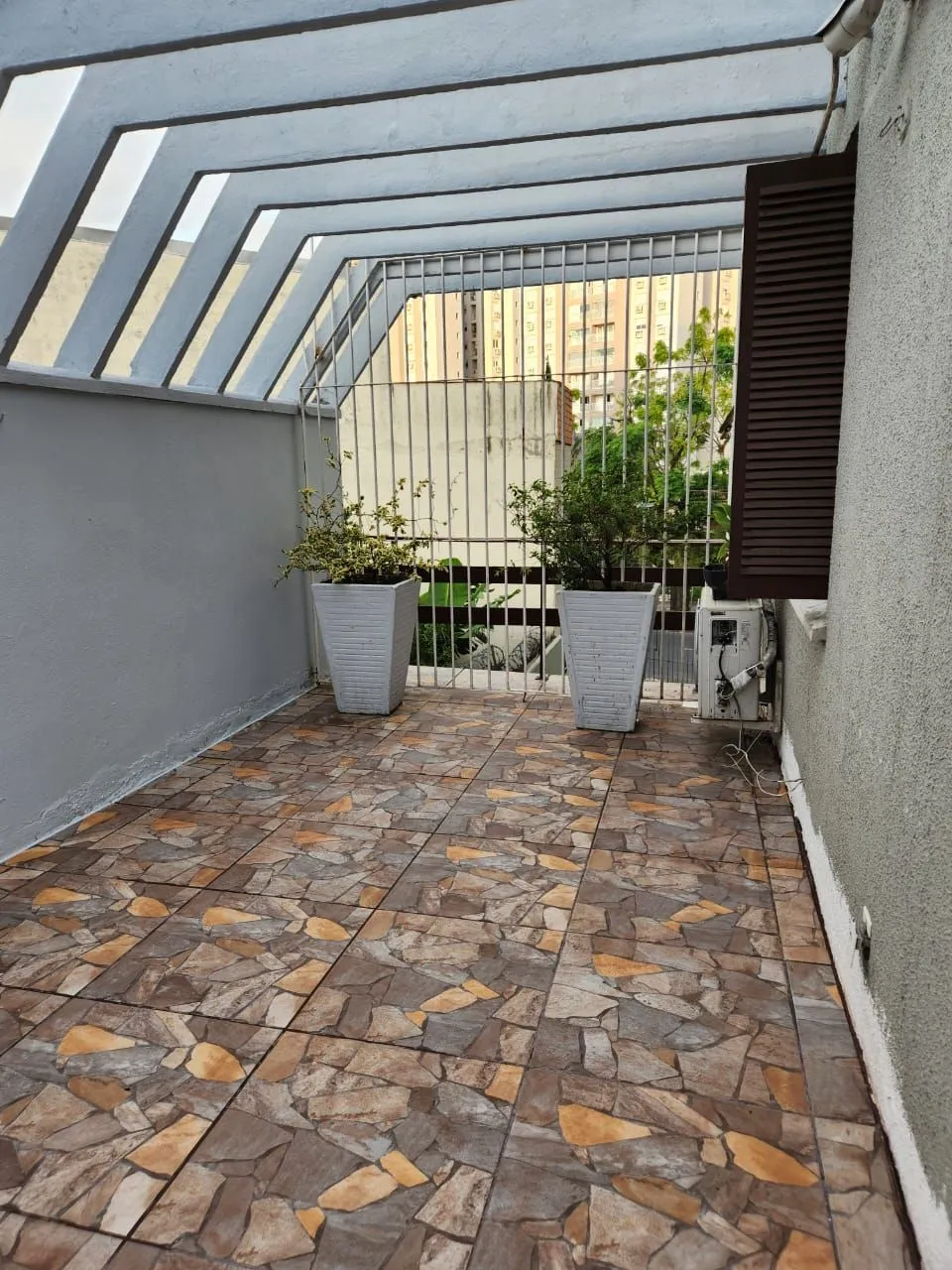Imagem Vende-se apartamento garden com 3 quartos (1 suíte), 197m² e 2 vagas - Jardim Lindóia