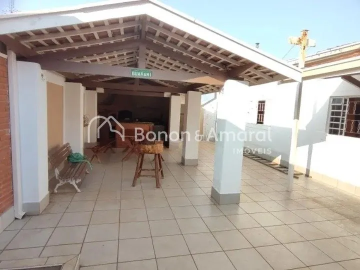 Imagem Casa com 3 Quartos à venda, 190m² - Taquaral
