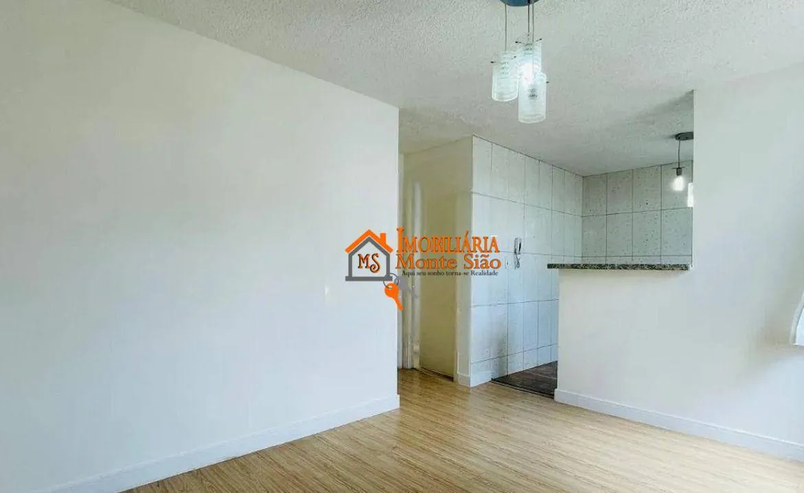 Imagem Apartamento com 2 dormitórios à venda, 45 m² por R$ 234.000 - Água Chata - Guarulhos/SP