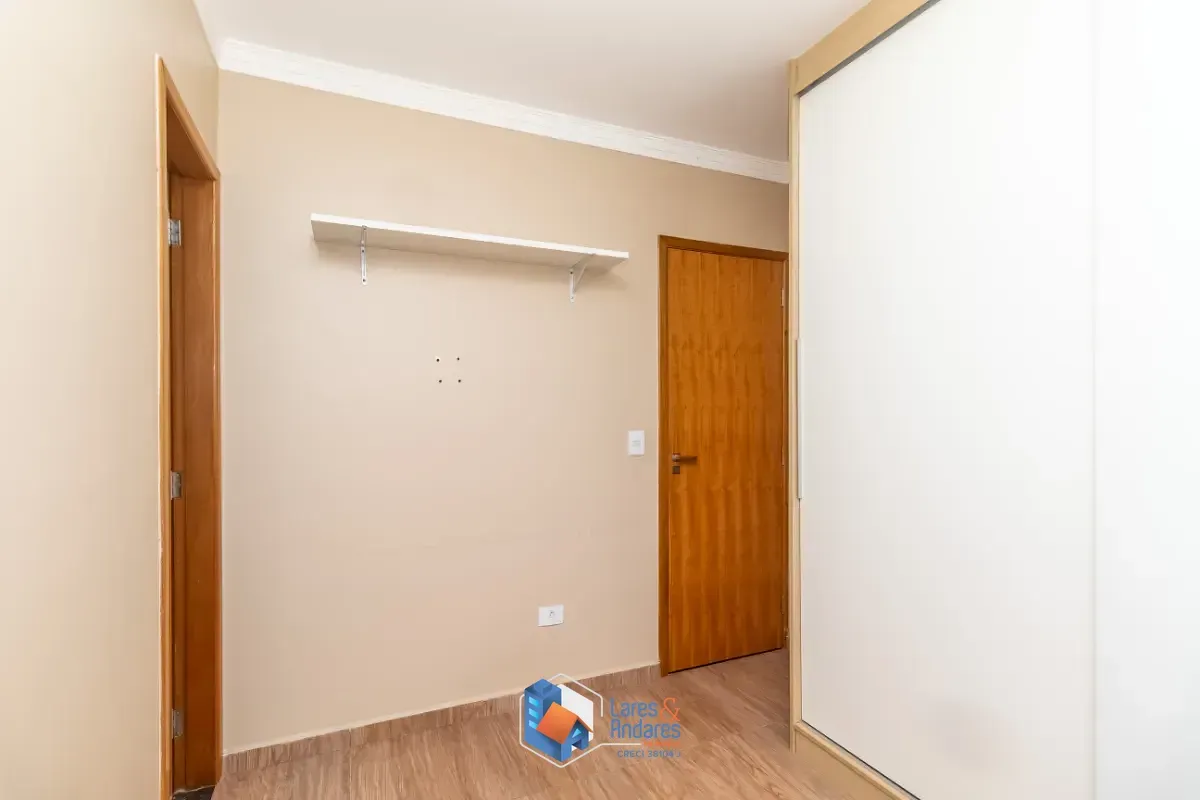 Imagem Casa no condomínio Residencial Erika para venda com 3 quartos, sendo 2 suítes, 100m²