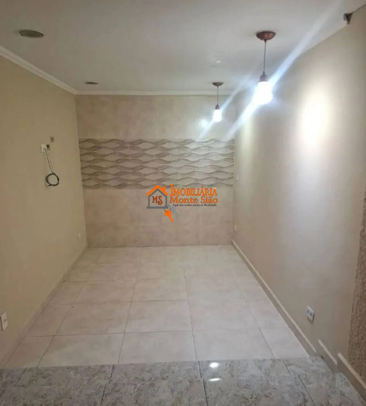 Imagem Sobrado com 3 dormitórios à venda, 100 m² por R$ 550.000,00 - Jardim Vila Galvão - Guarulhos/SP